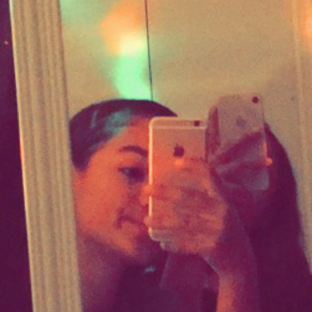 Meet your Posher, Lana